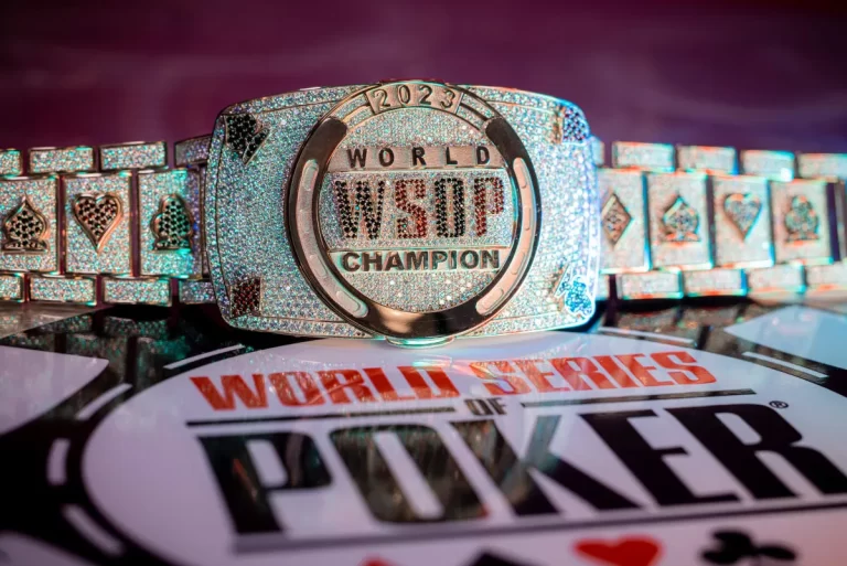 Jucători de poker de top în căutarea primei brățări WSOP